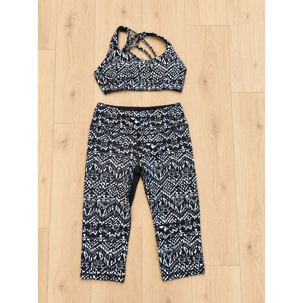 Victorias Secret VSX Sport 2pc Set Strappy Bra Knockout Crop Leggings medium